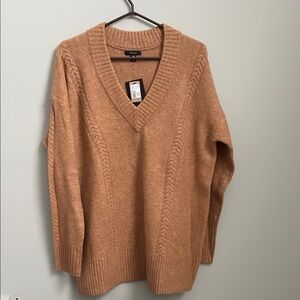 RW&CO. V-Neck Sweater NWT